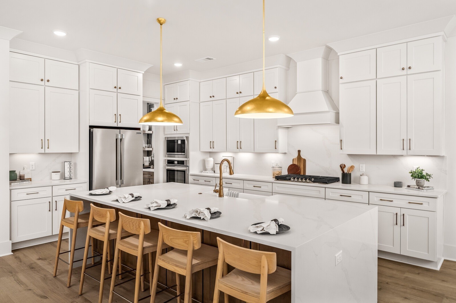 5008 Fairhaven Cir