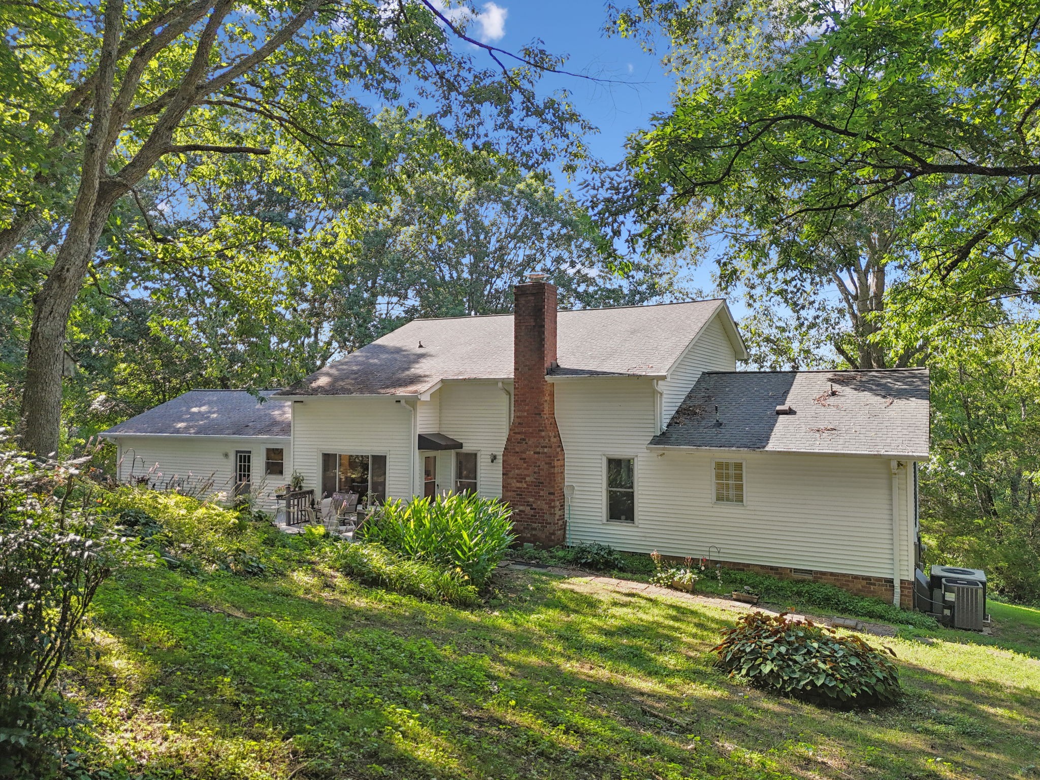 1201 Natchez Rd