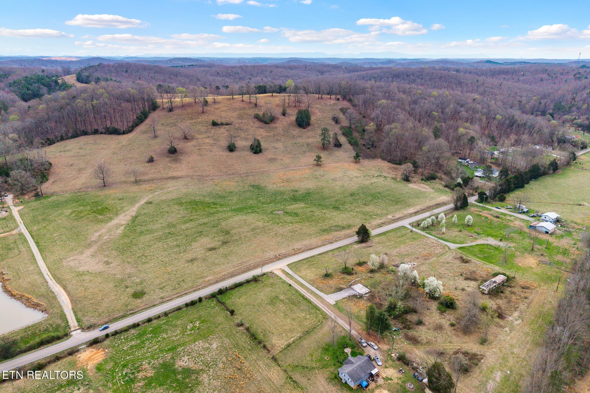 1 N Nopone Valley Rd