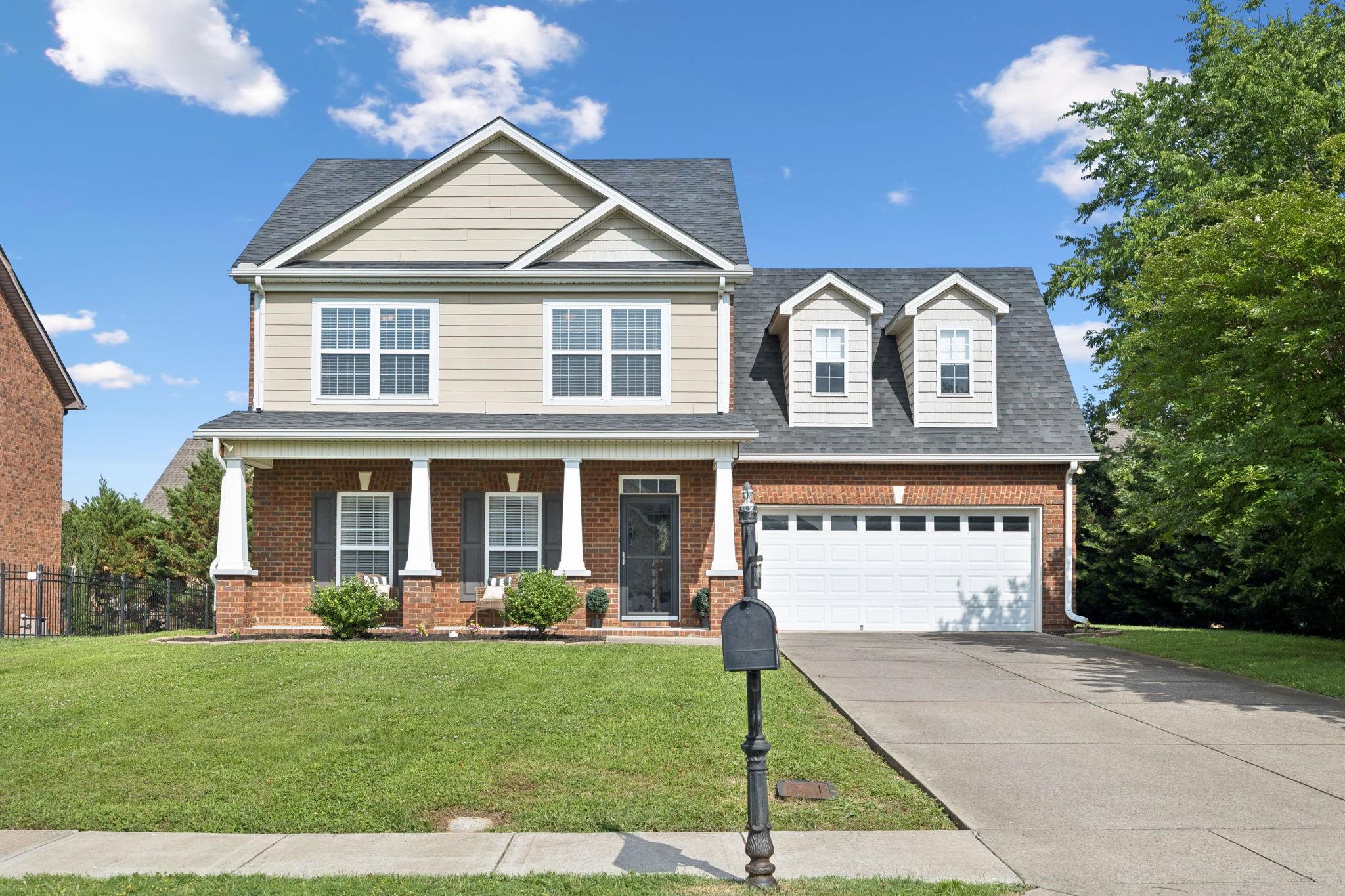 5239 Starnes Dr
