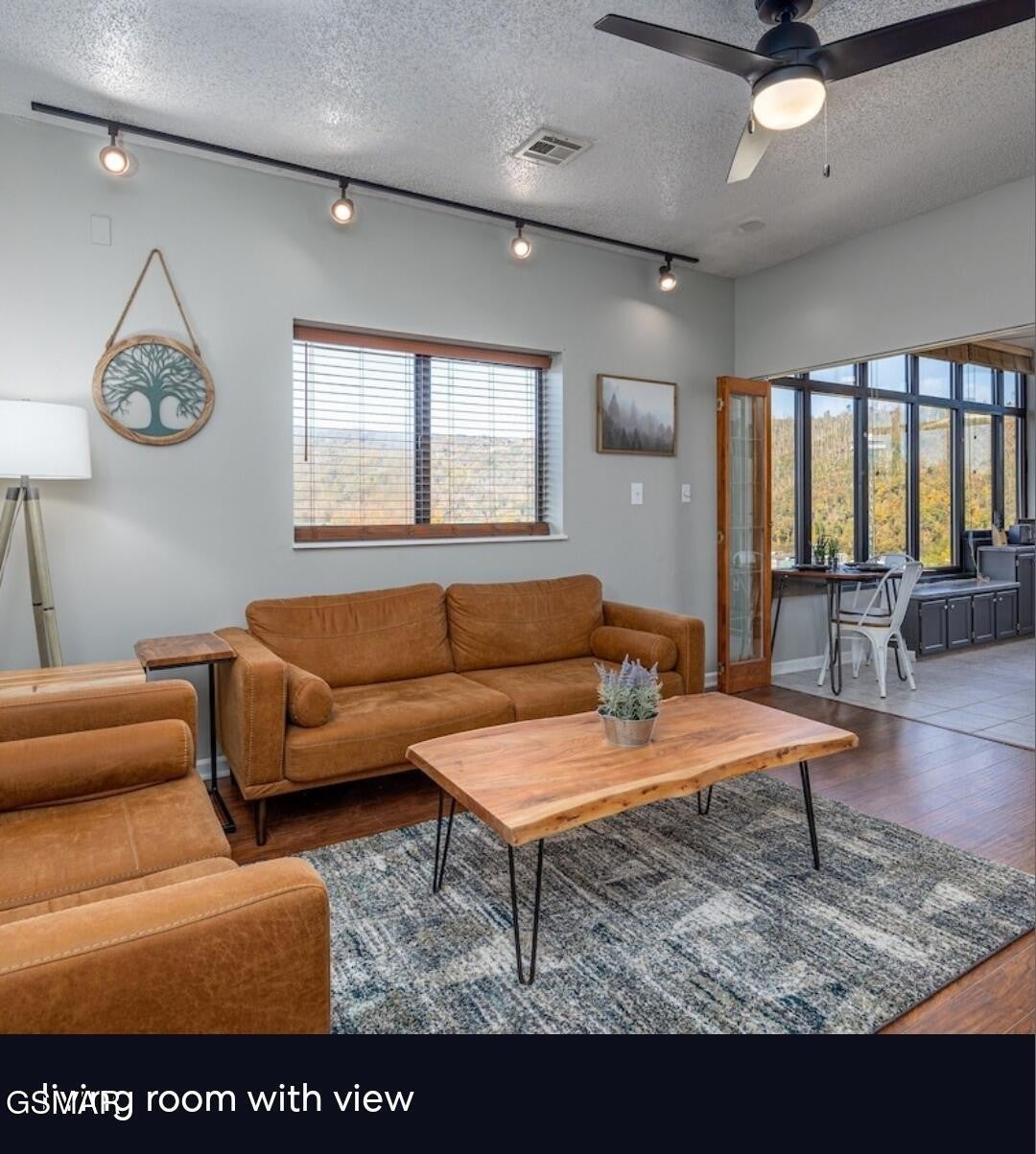 354 E Holly Ridge Road 603