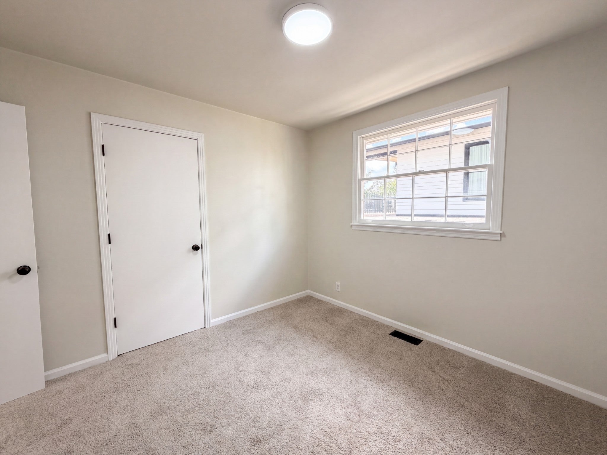 1004 Glenview Dr