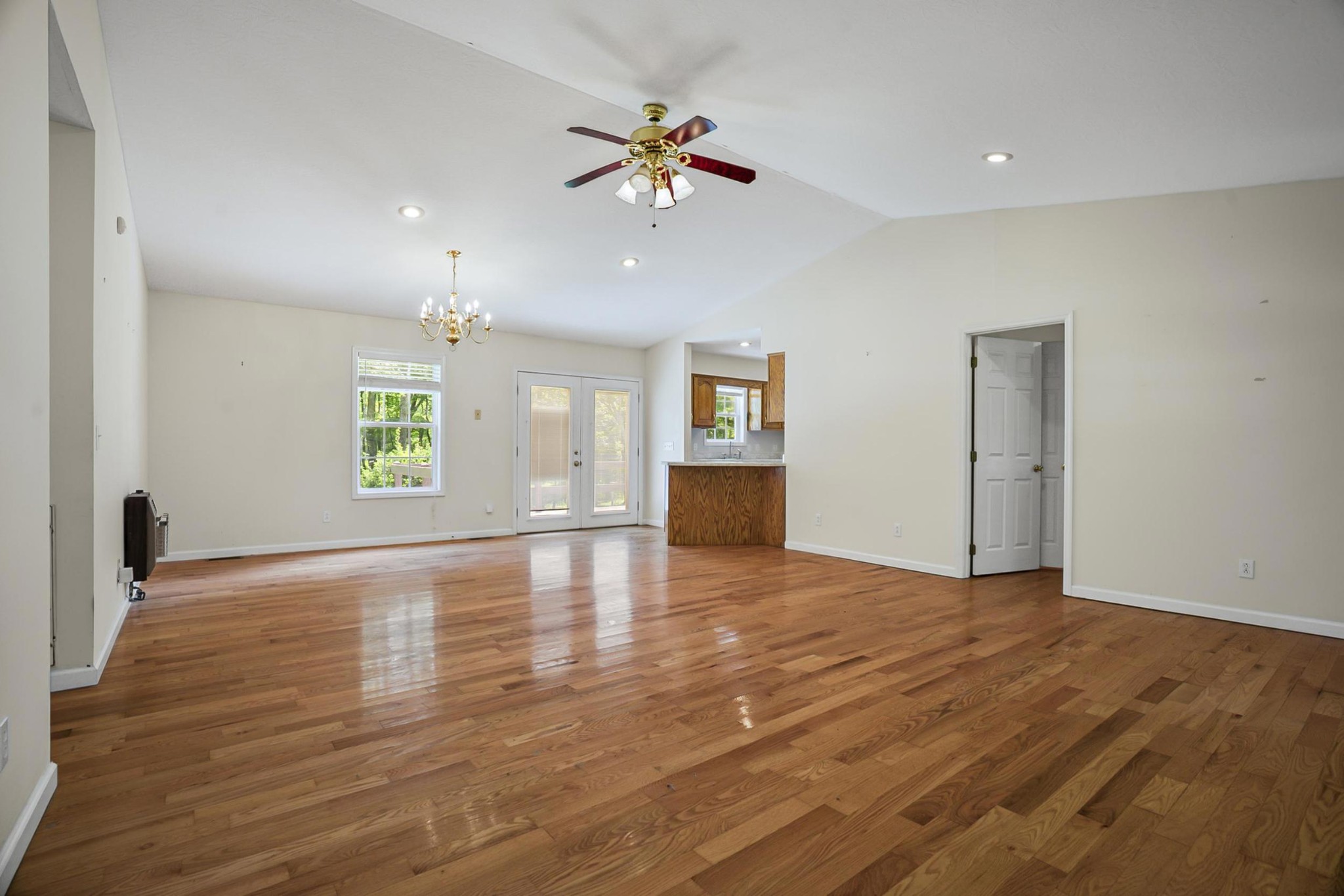 1357 Franklin Loop