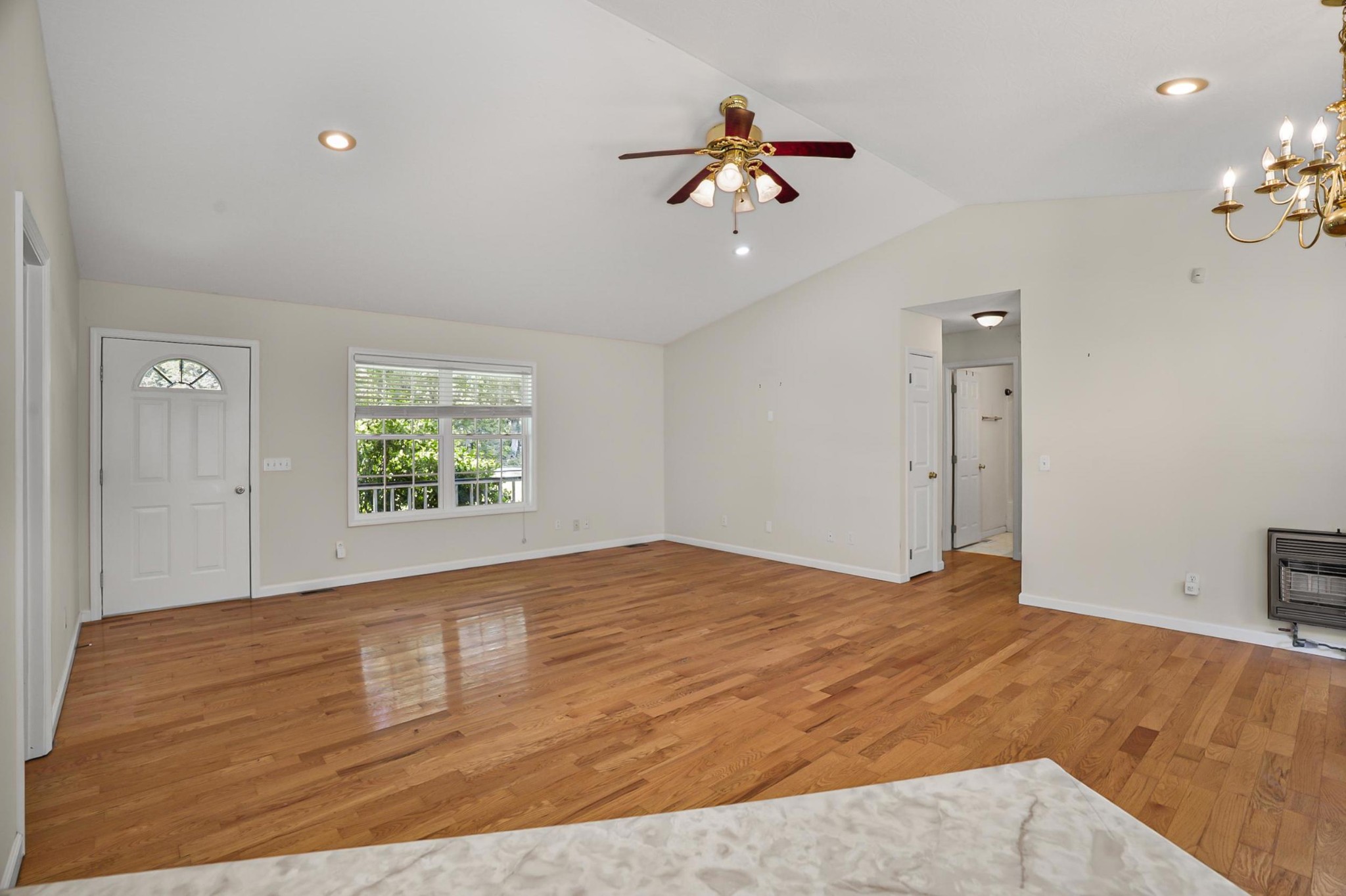 1357 Franklin Loop