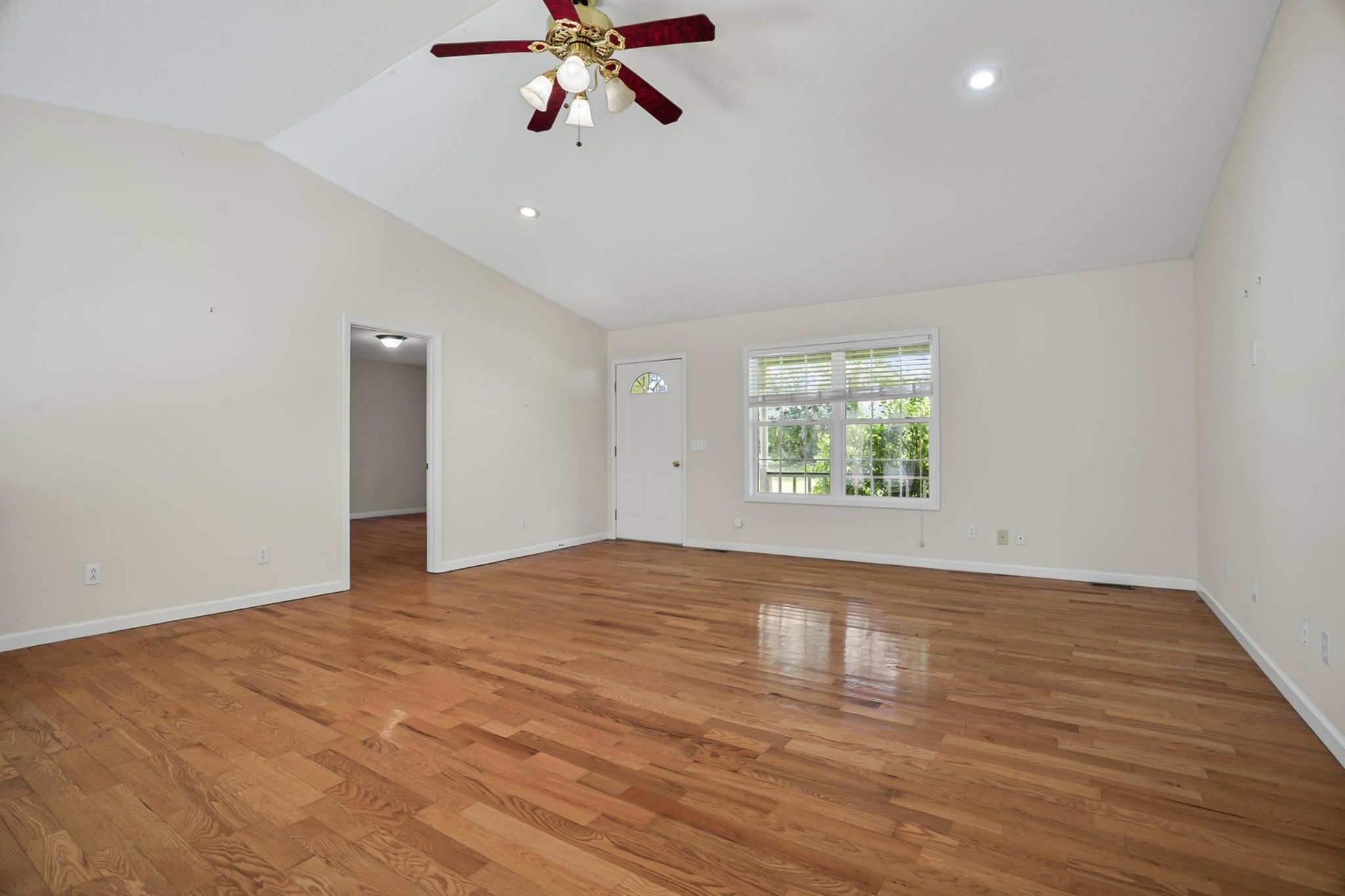 1357 Franklin Loop