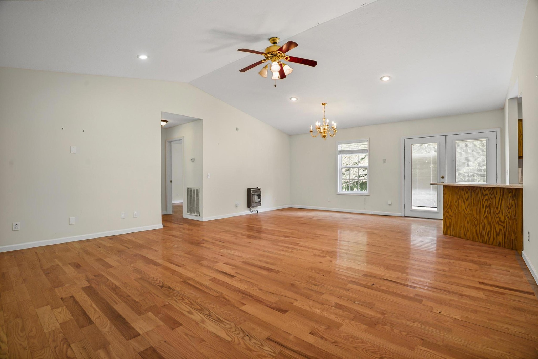 1357 Franklin Loop