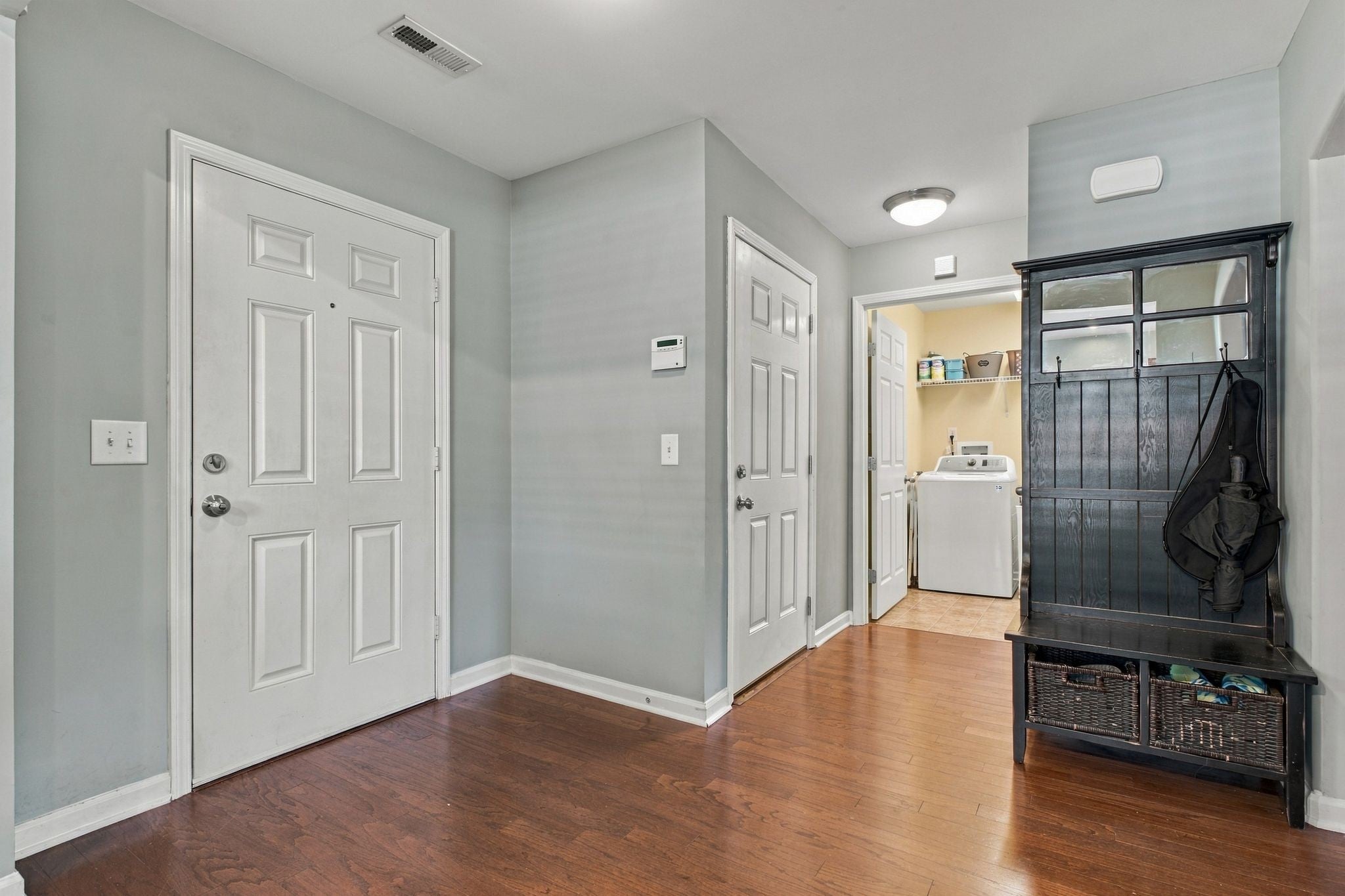 1472 Standish Dr