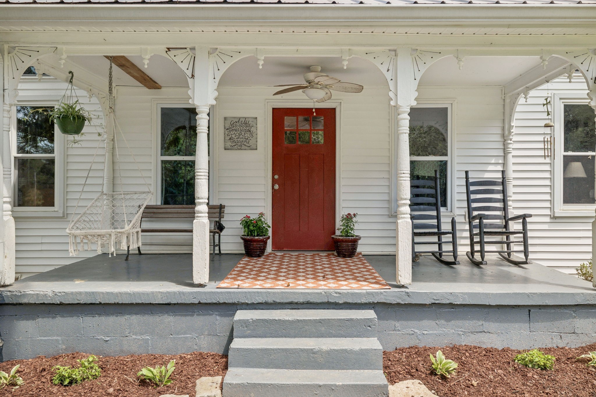 860 Golden Hollow Rd