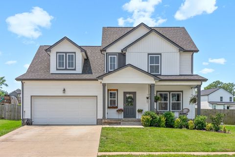 1098 Eagles View Dr Clarksville TN 37040