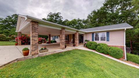 Photo of 182 Loop Dr, Winchester, TN 37398 (MLS # 3136991)