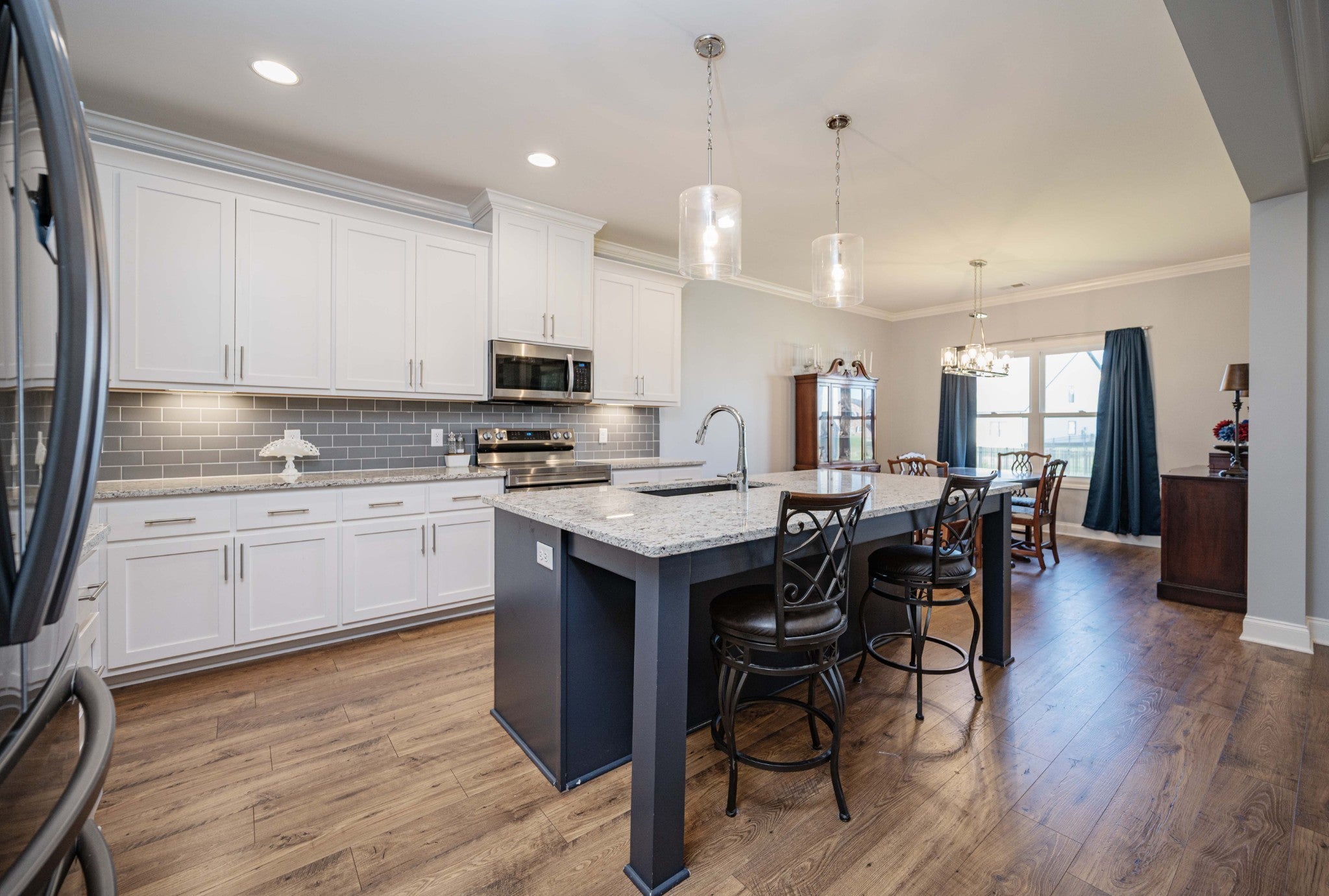 4115 Andes Dr - Photo 2