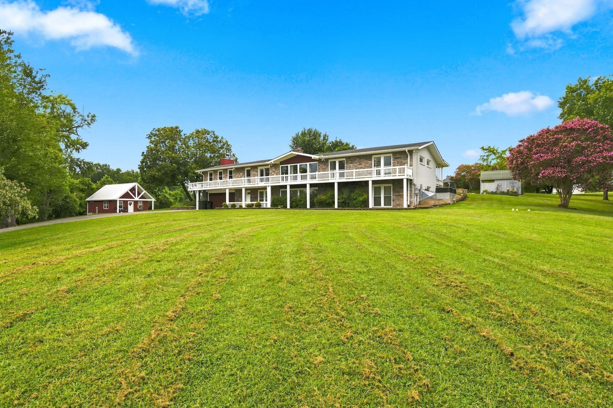 344 Peach Valley Rd