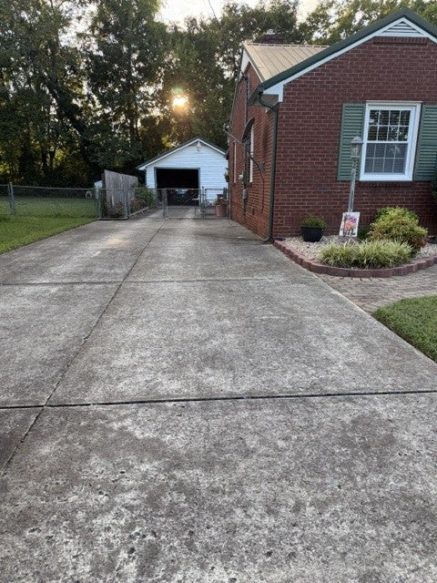 1110 Lindell Blvd