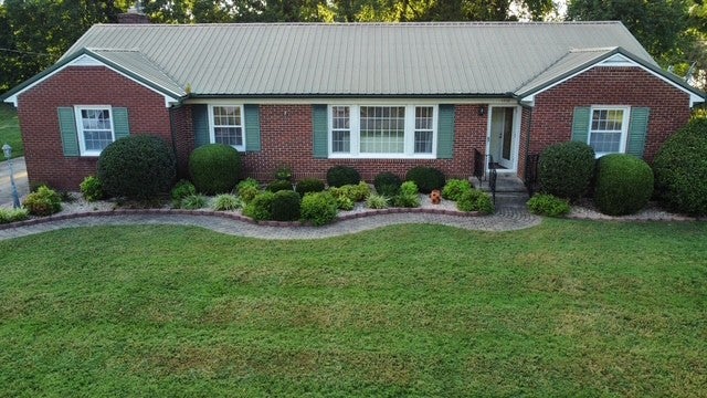 1110 Lindell Blvd