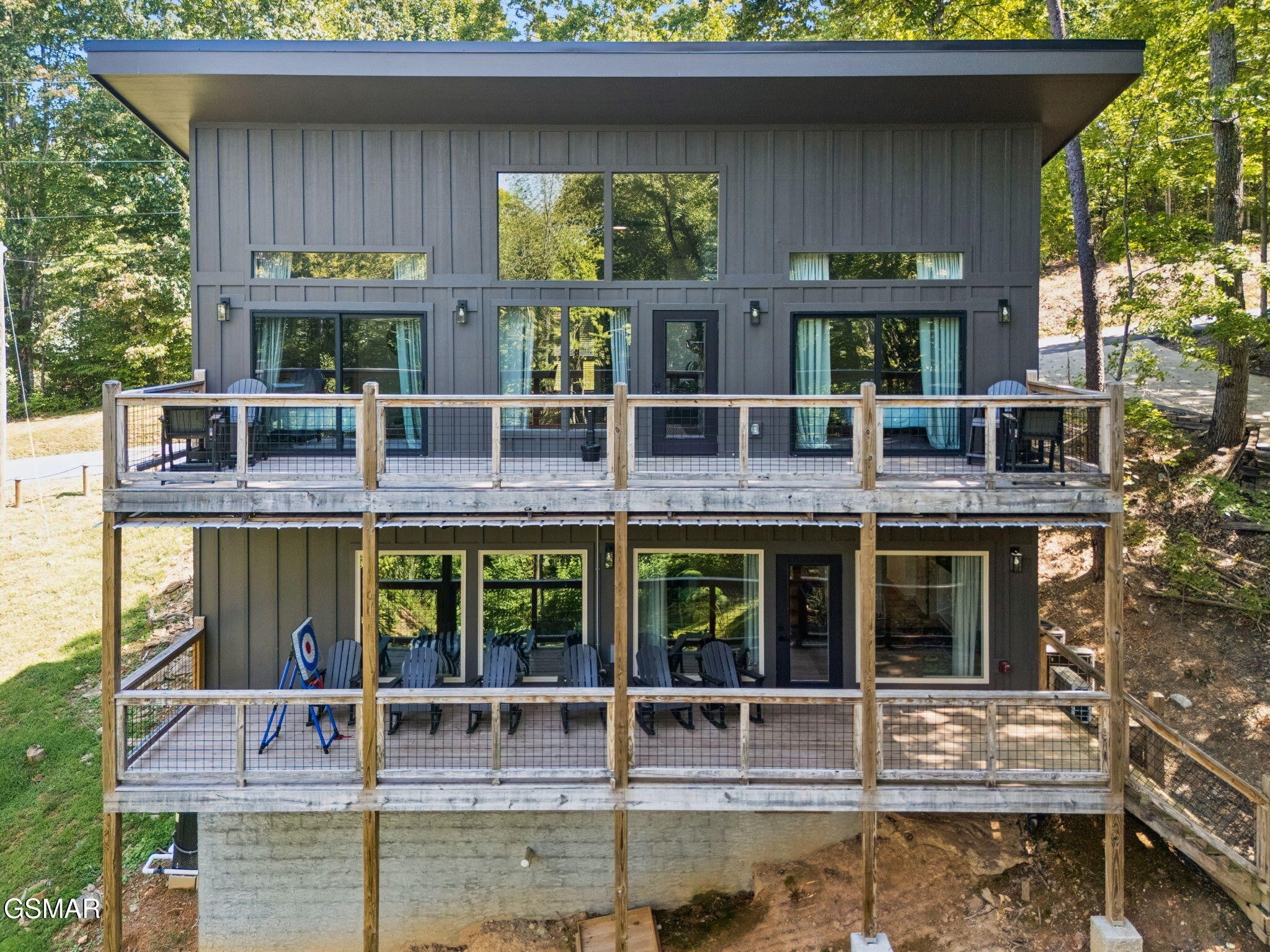 2241 E View Drive