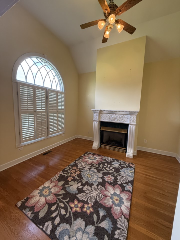 1303 5th Ave