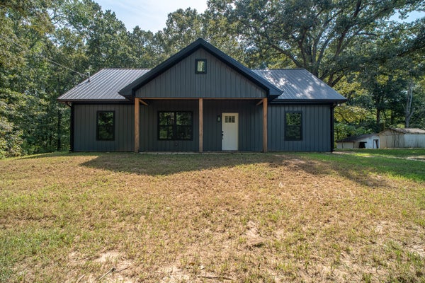 316 SUMMERTOWN HWY, SUMMERTOWN, TN 38483 - Image 2448bccf3f3c3e773f56eb4a7bca3257/3710071580