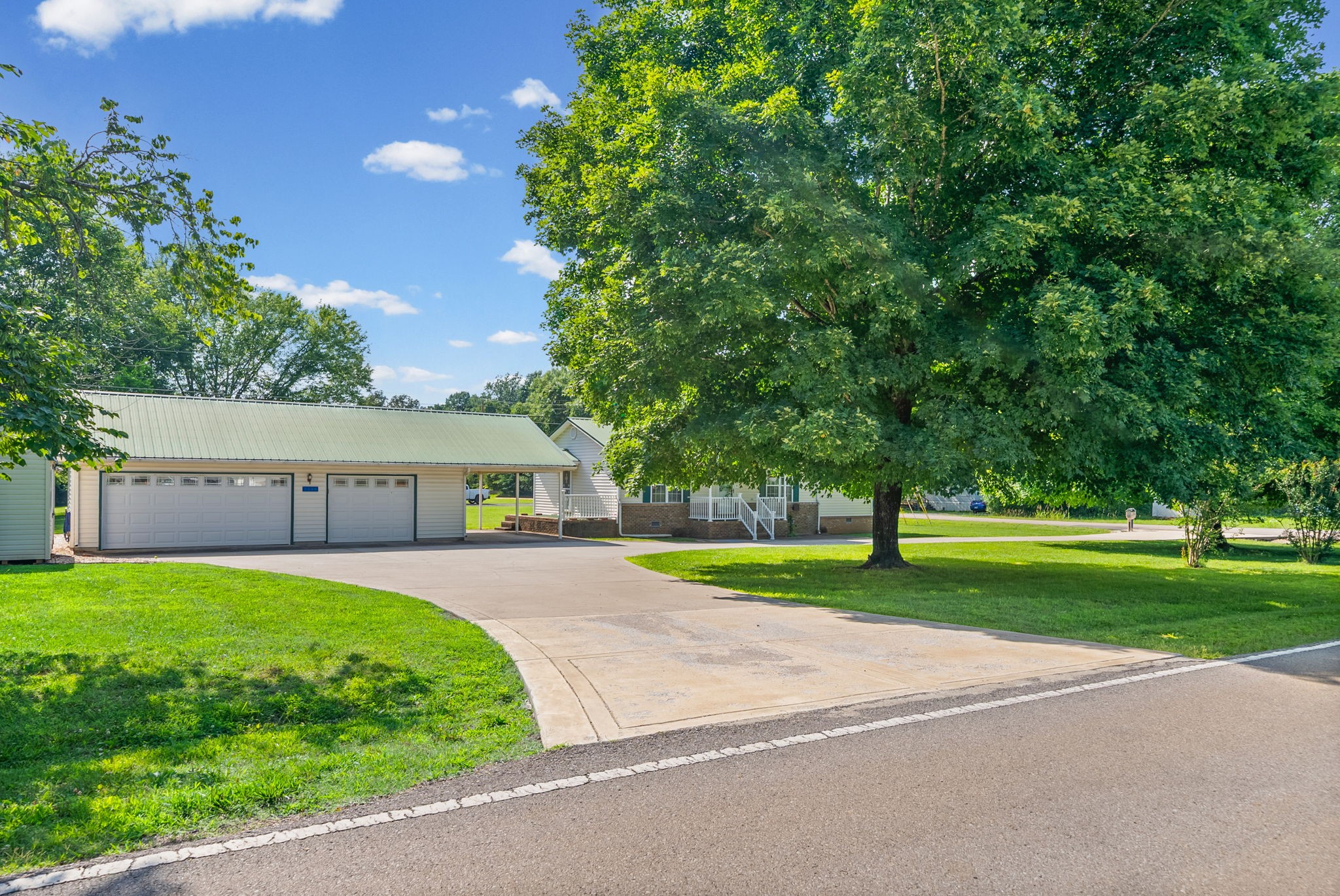 1000 Kay Rd