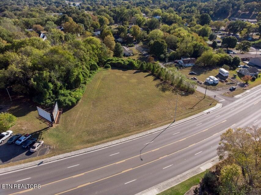 Photo 1 of 12 — 12 Decatur Pike, Athens, TN 37303