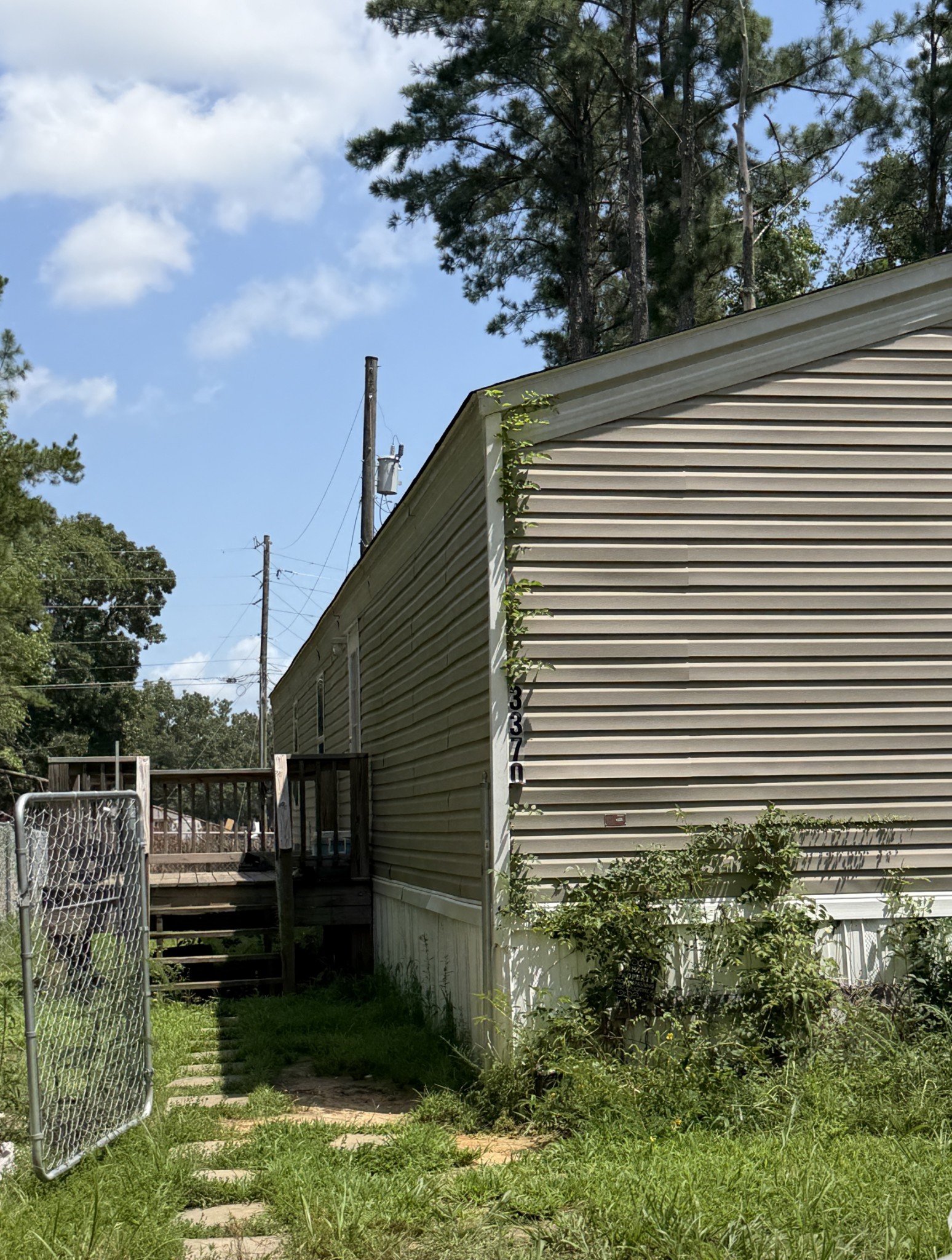 3370 Clifton Rd