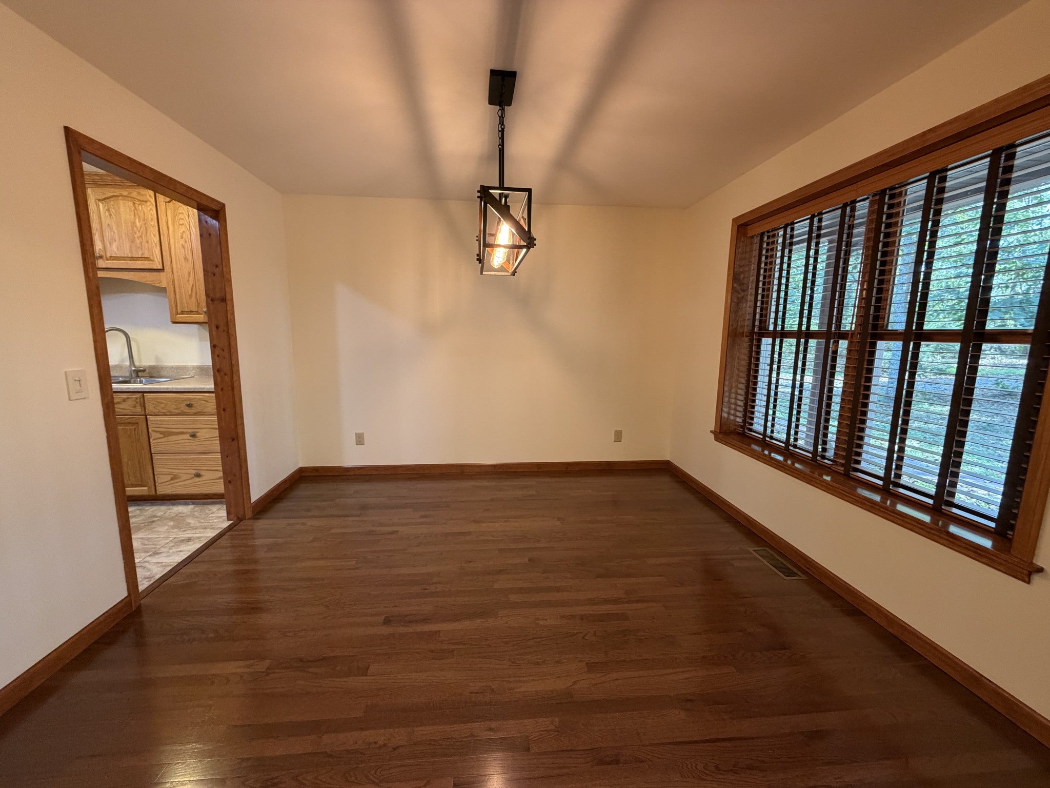 2317 Macedonia Cir