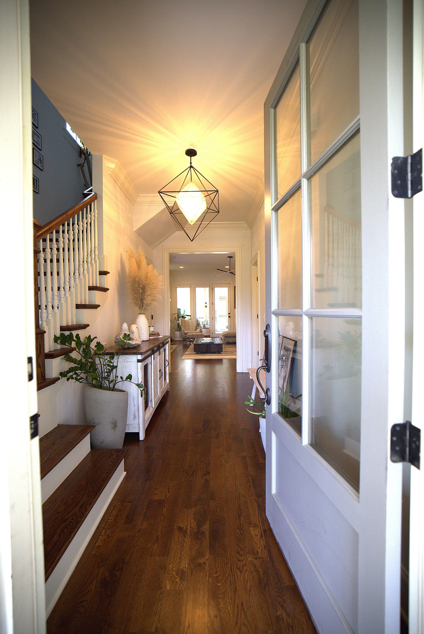 2011B Galbraith Dr