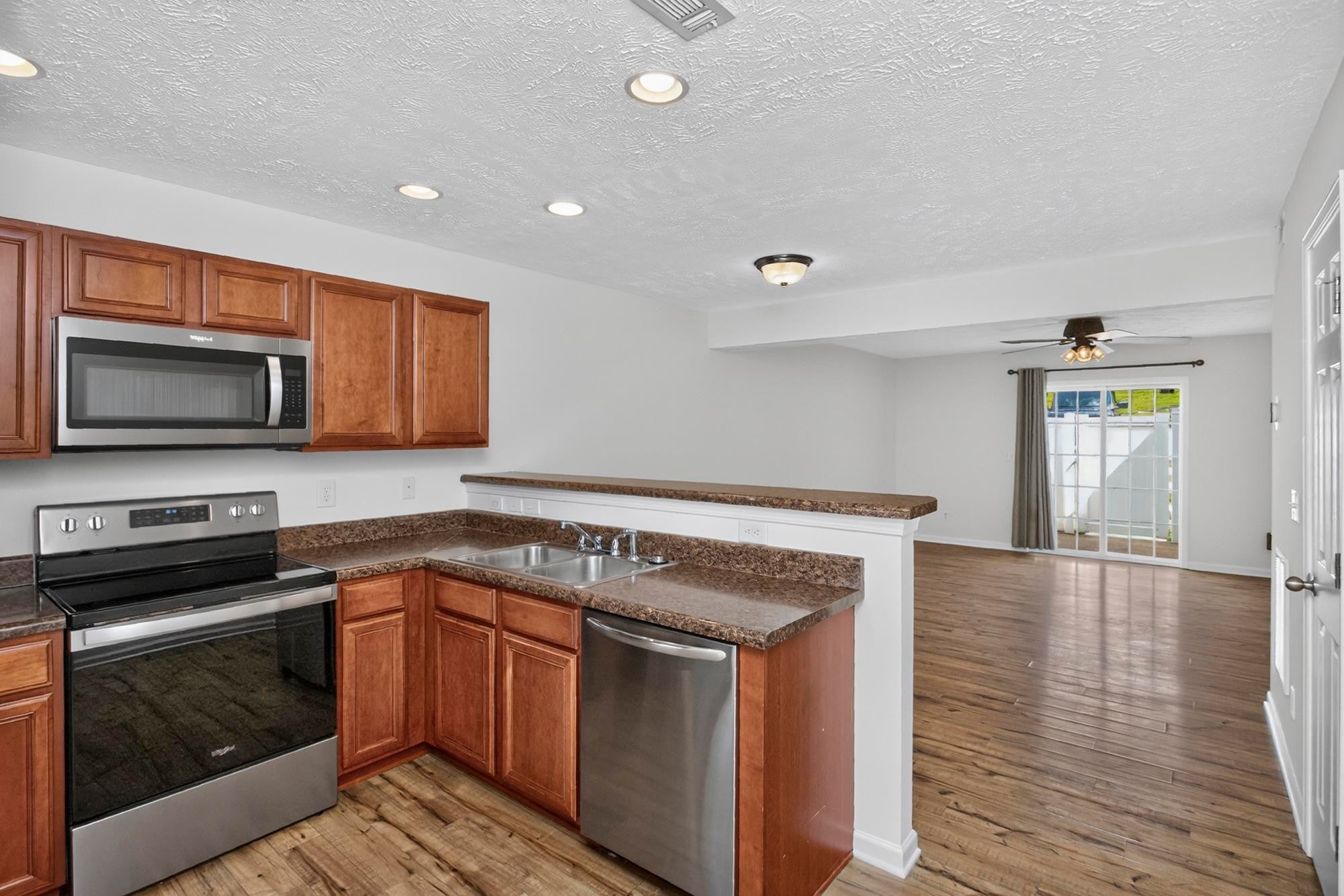 1503 Sprucedale Dr