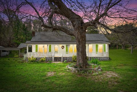 35 Bud Parker Ln Erin TN 37061