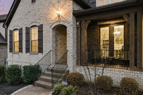 5177 Mountainbrook Cir Hermitage TN 37076