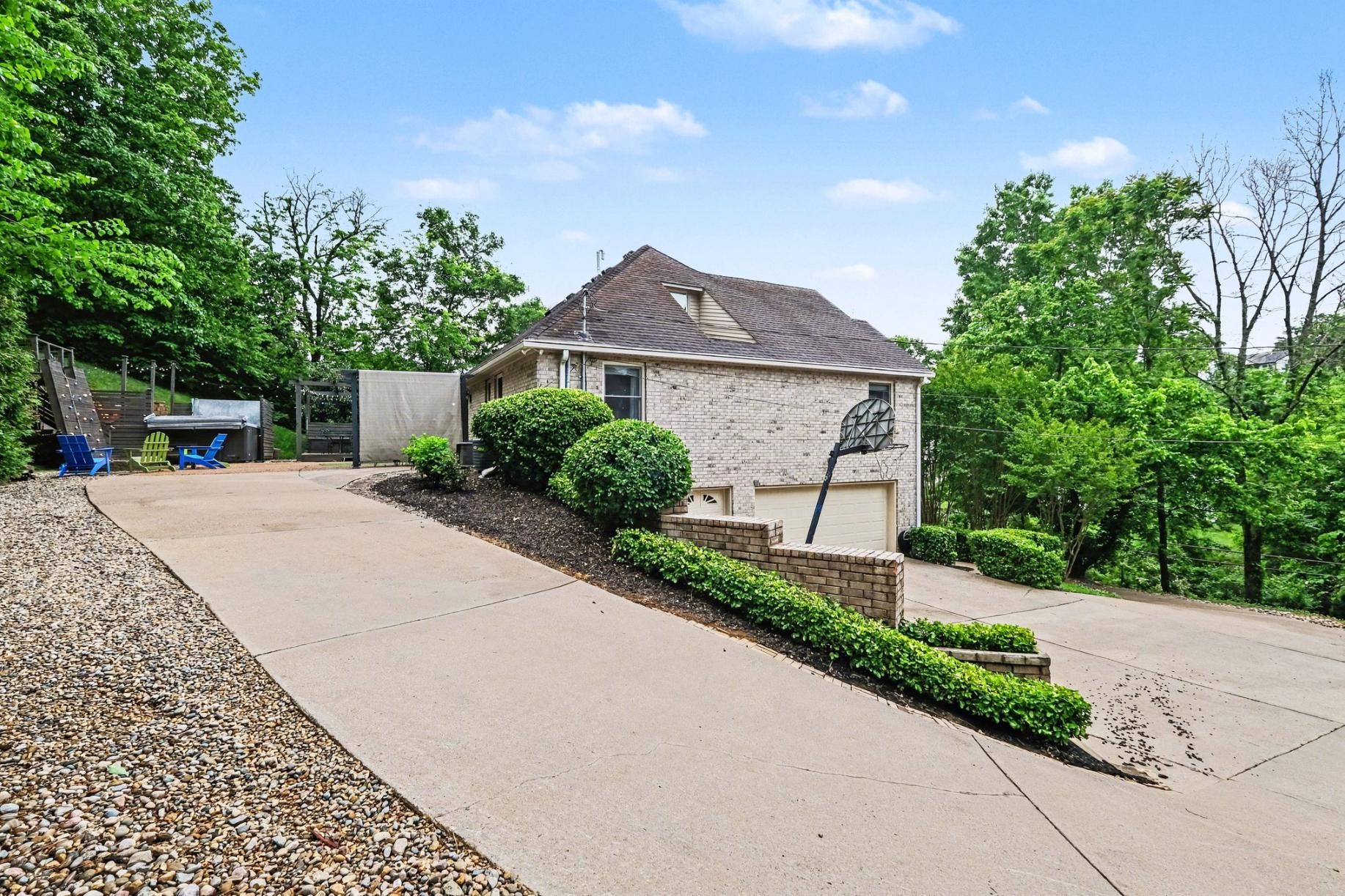406 Hicks Rd
