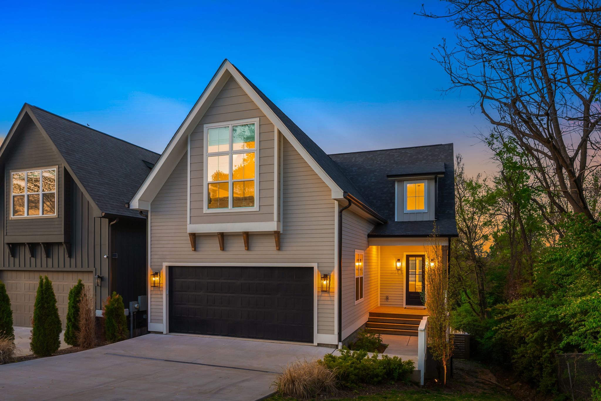 546 Whispering Hills Dr