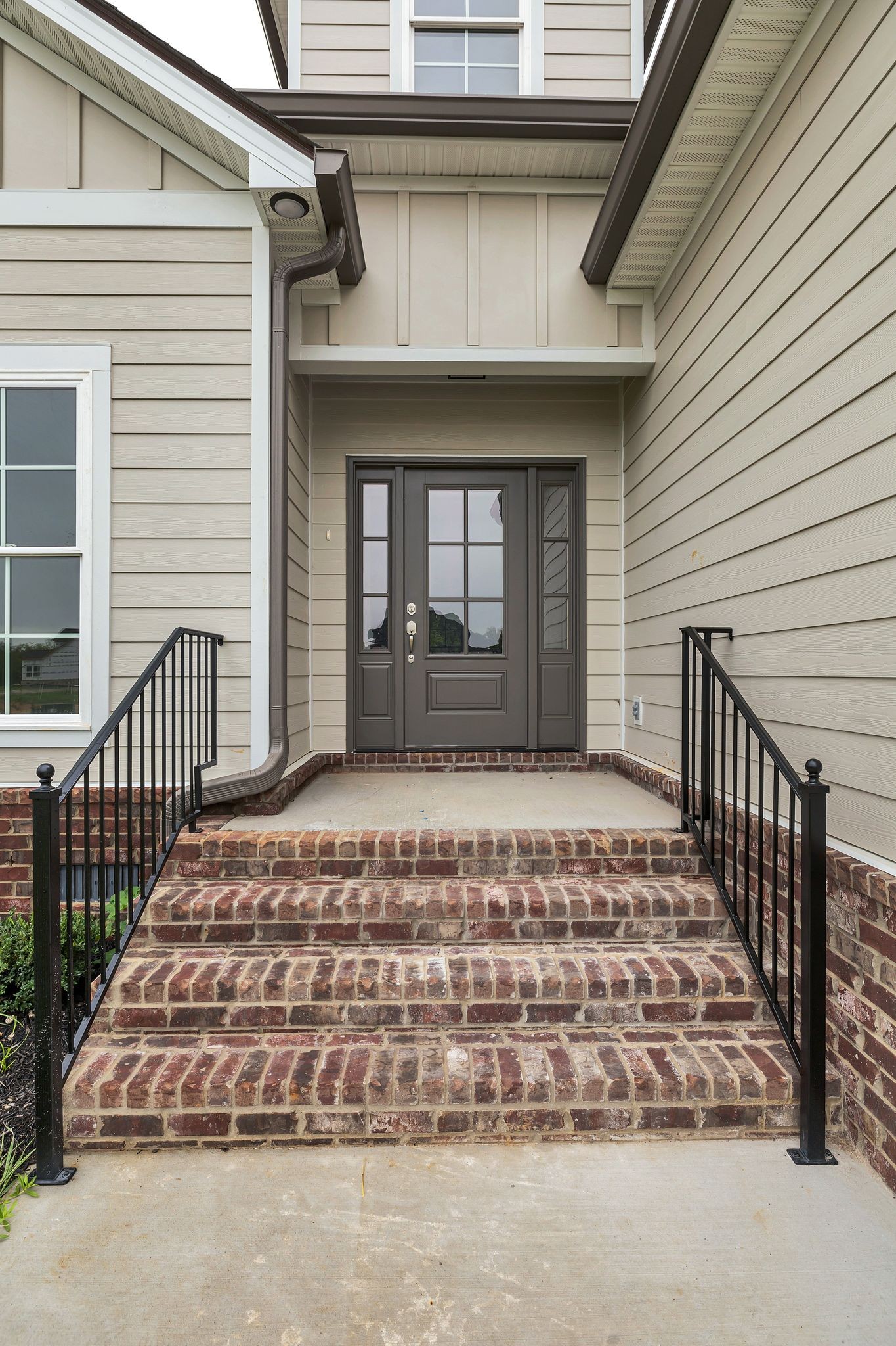 3013 Shady Forest Dr