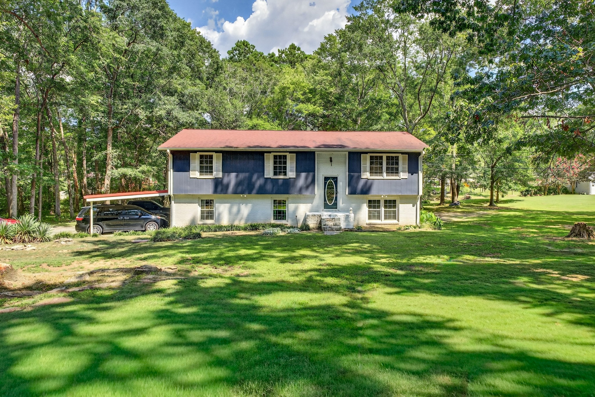 23 Hodge Ln
