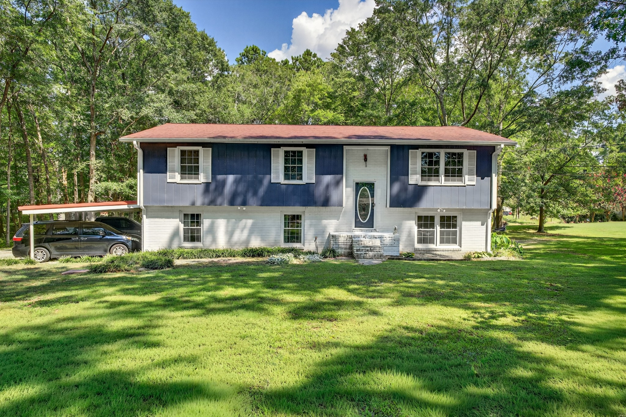 23 Hodge Ln