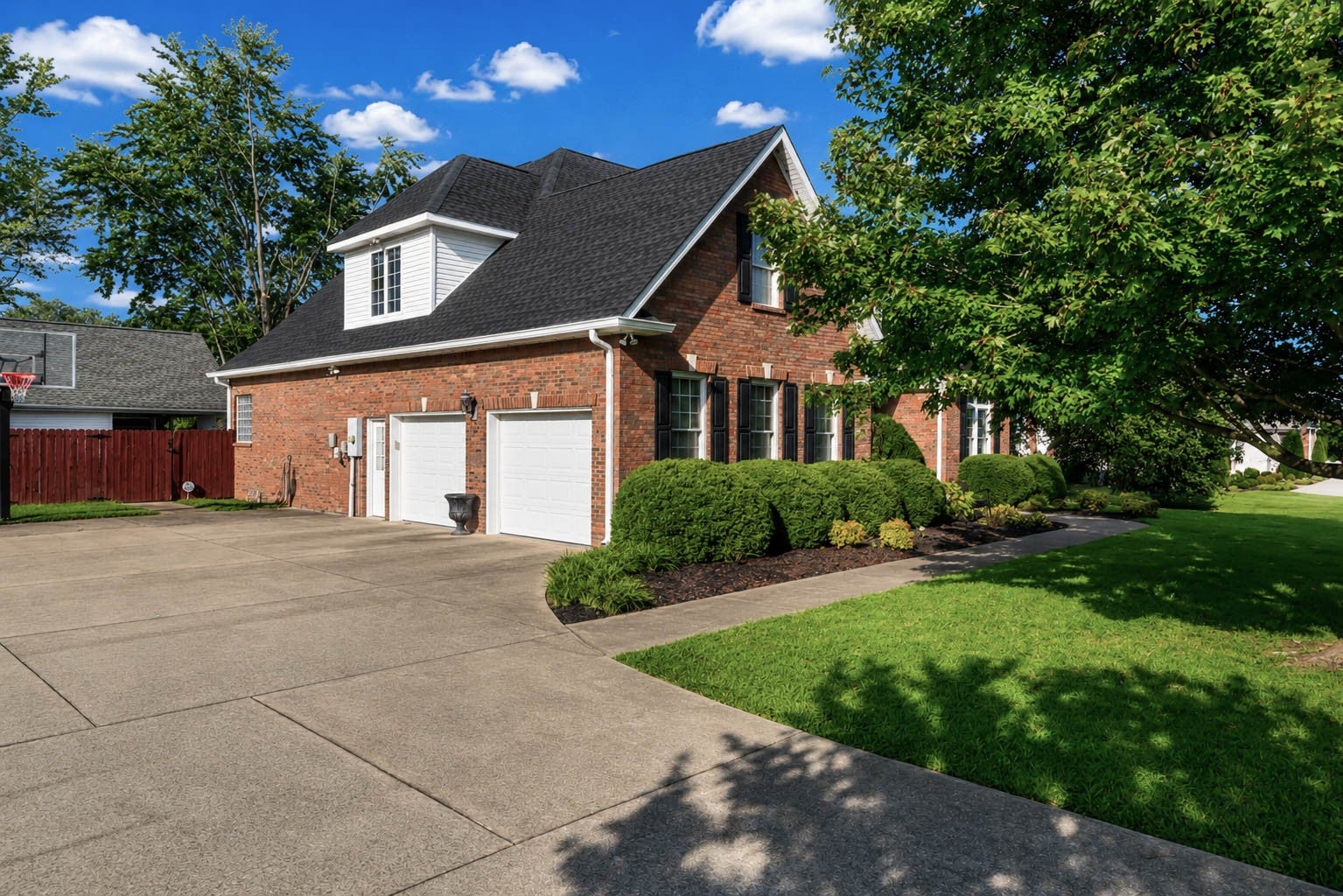 142 Indian Hills Dr