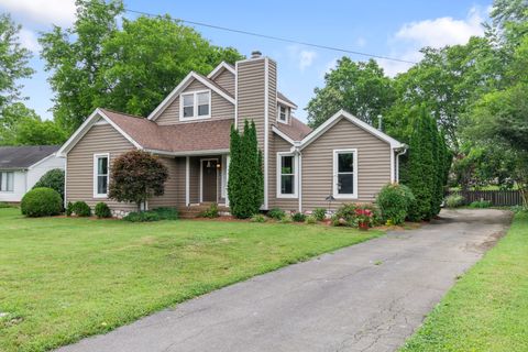 808 Footpath Ter Nashville TN 37221