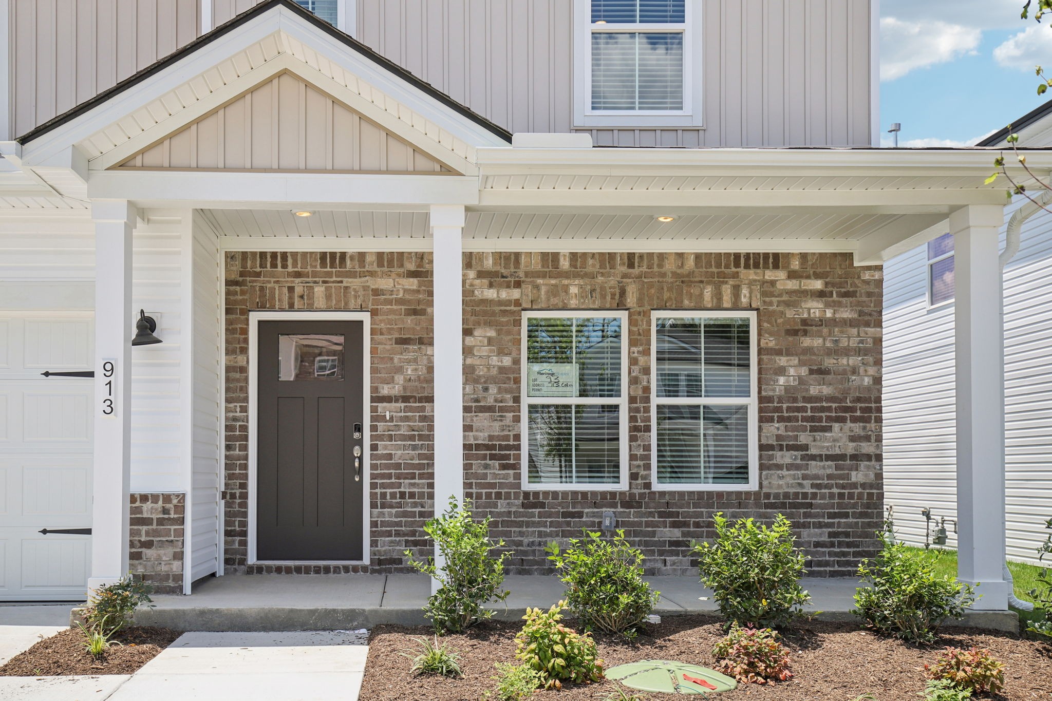 913 Calvin Ct