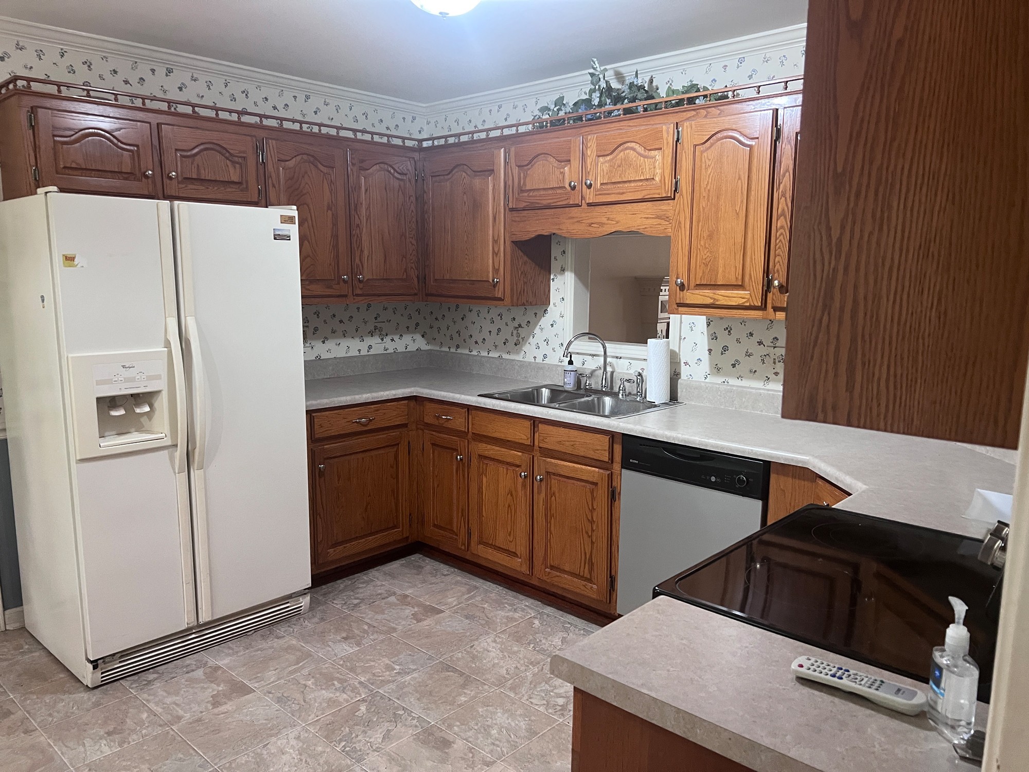 2121 Red Mile Rd