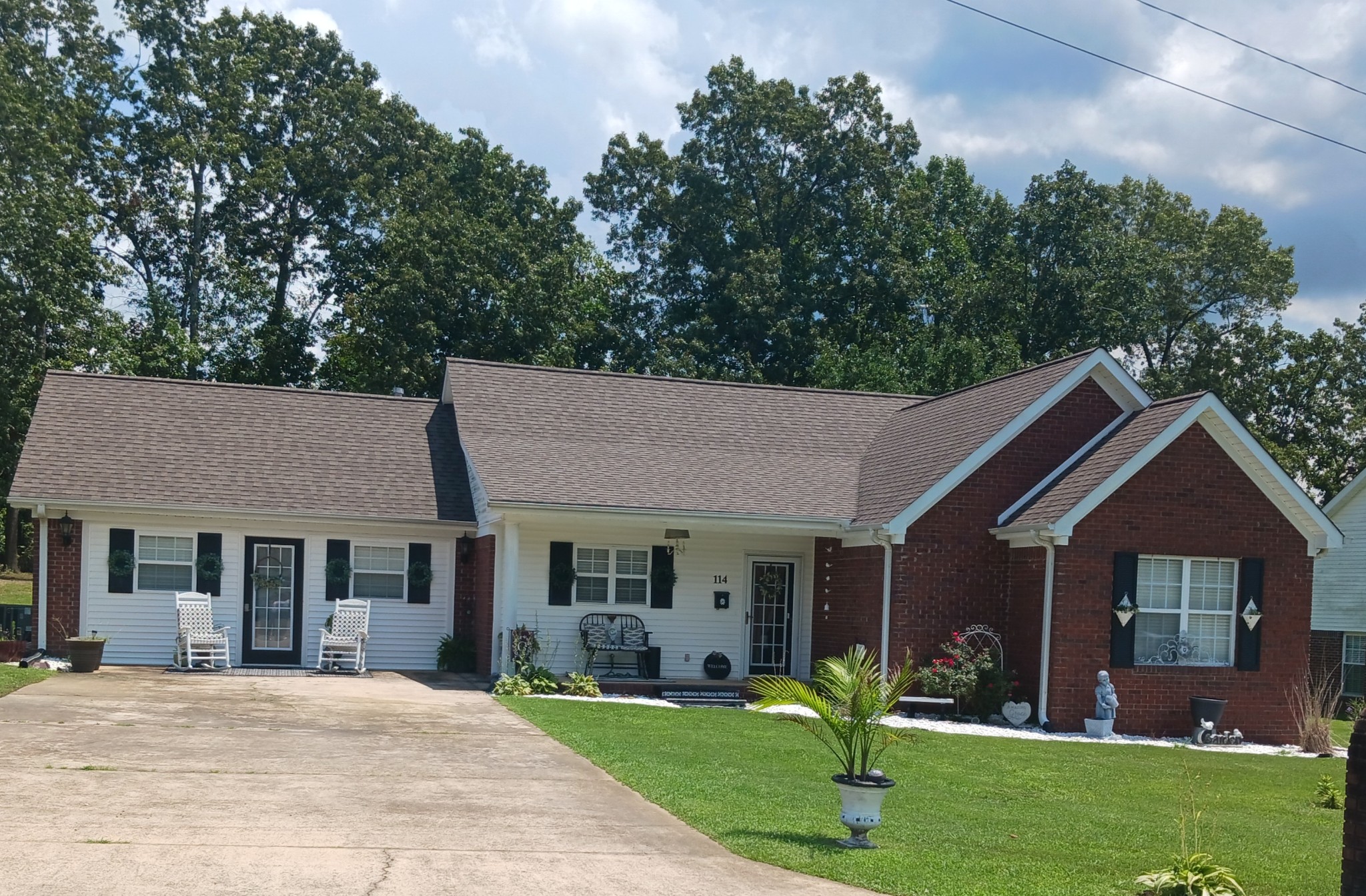 114 Laveta Ln