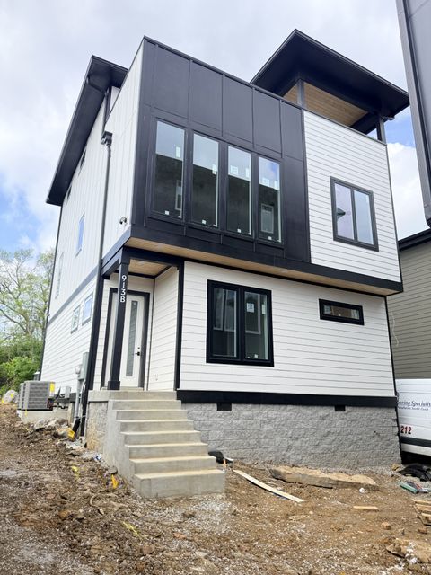 913 33rd Ave N B Nashville TN 37209