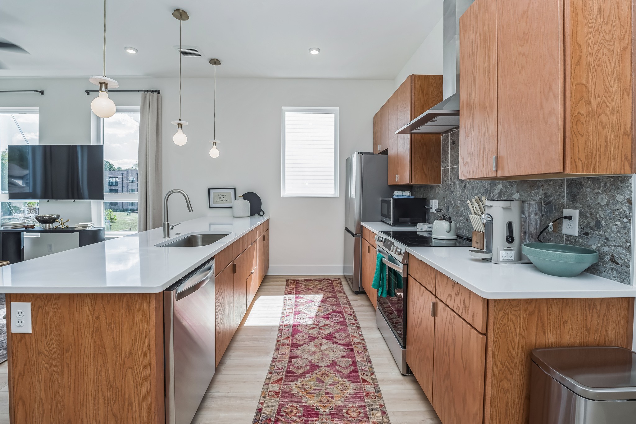 1310 Lischey Ave 201