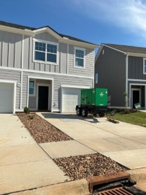 Photo of 218 Darlington Dr, Dickson, TN 37055 (MLS # 3214992)