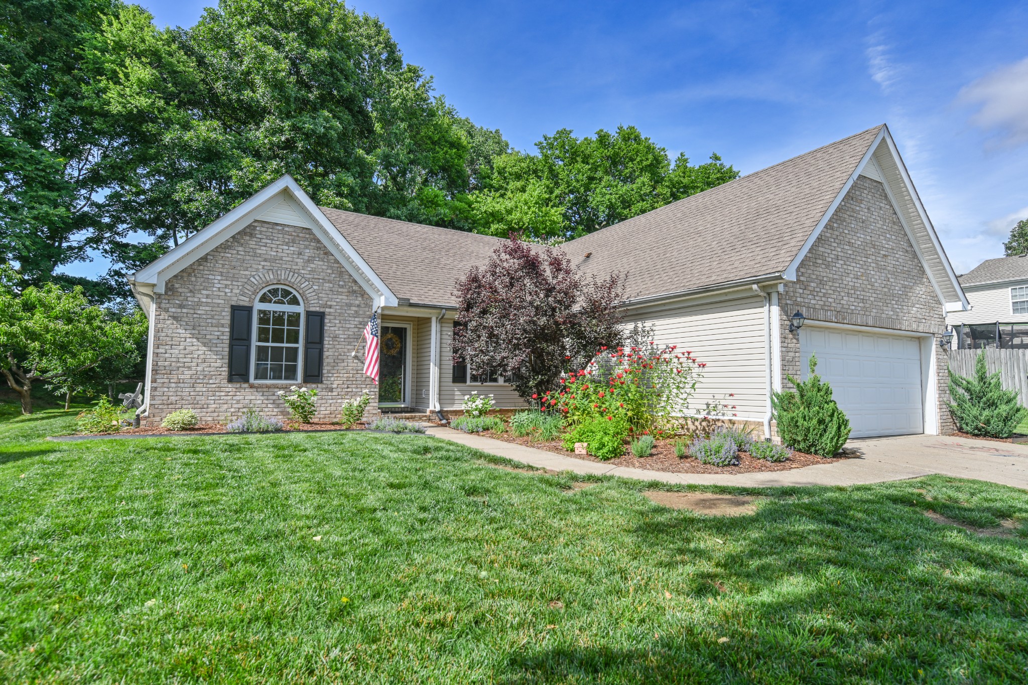 2224 Dewey Dr