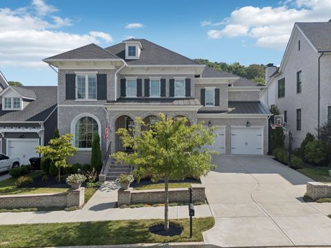 Photo of 901 Cheltenham Ave, Franklin, TN 37064 (MLS # 3098643)