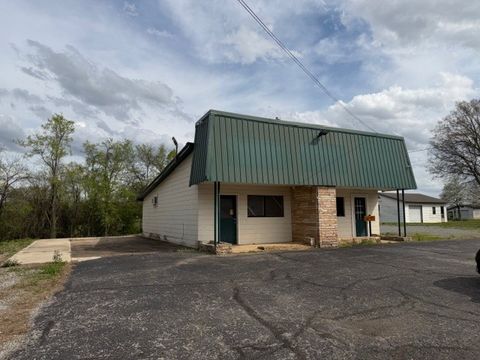 12 Old Huntsville Rd Fayetteville TN 37334