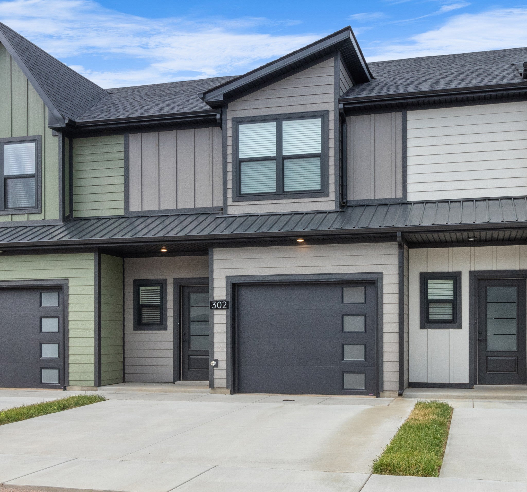302 Jonathan Wade Circle