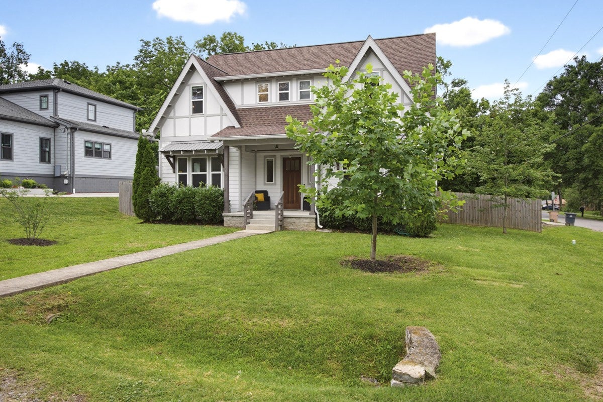 4-bed home sold in Nashville, TN 37216, 3111 Oxford St 3111 Oxford St, Nashville TN 37216 4-bed home, photo 3 of 30