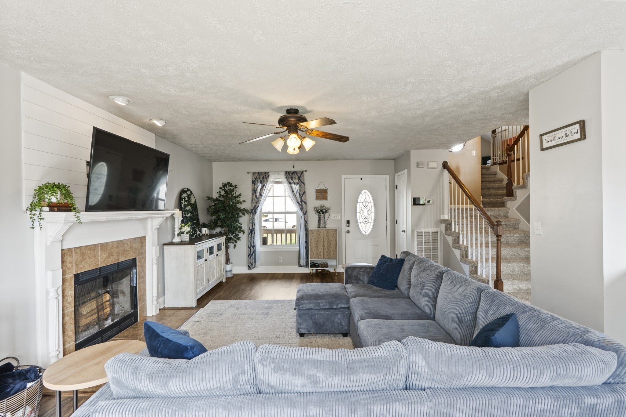 3467 Melrose Dr