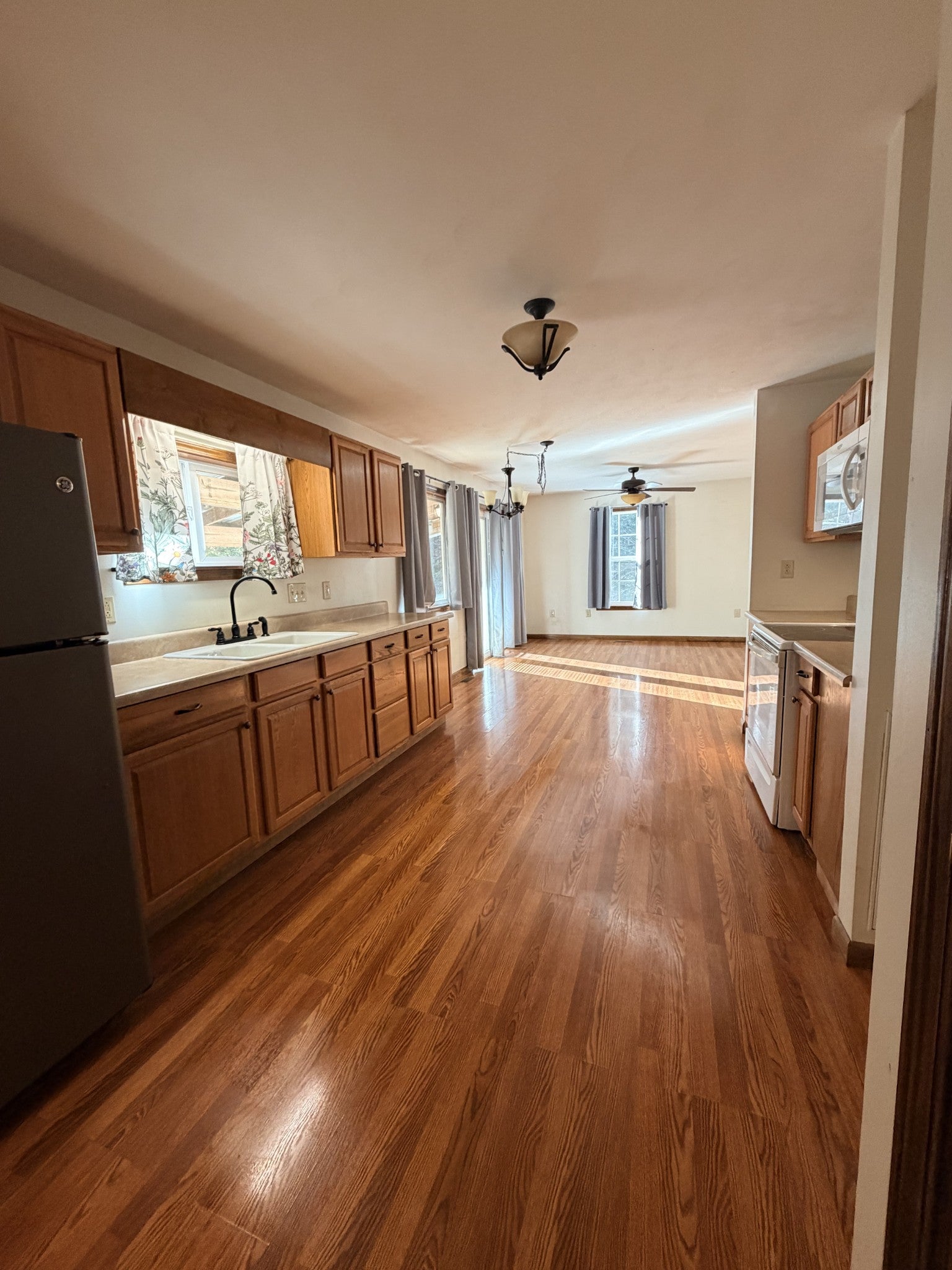 457 Lunsford Way