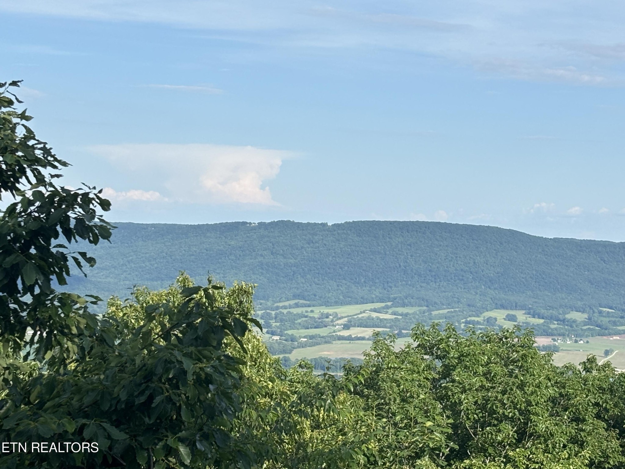 1355 Gray Rock View